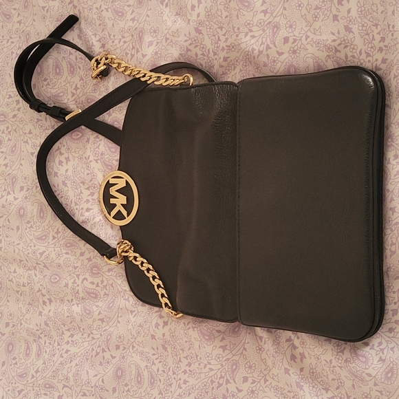 Michael Kors - Picture 3 of 5